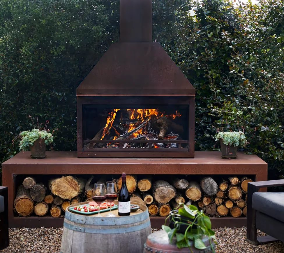 Yunca Denva Outdoor Fire studio – Tauranga, New Zealand
